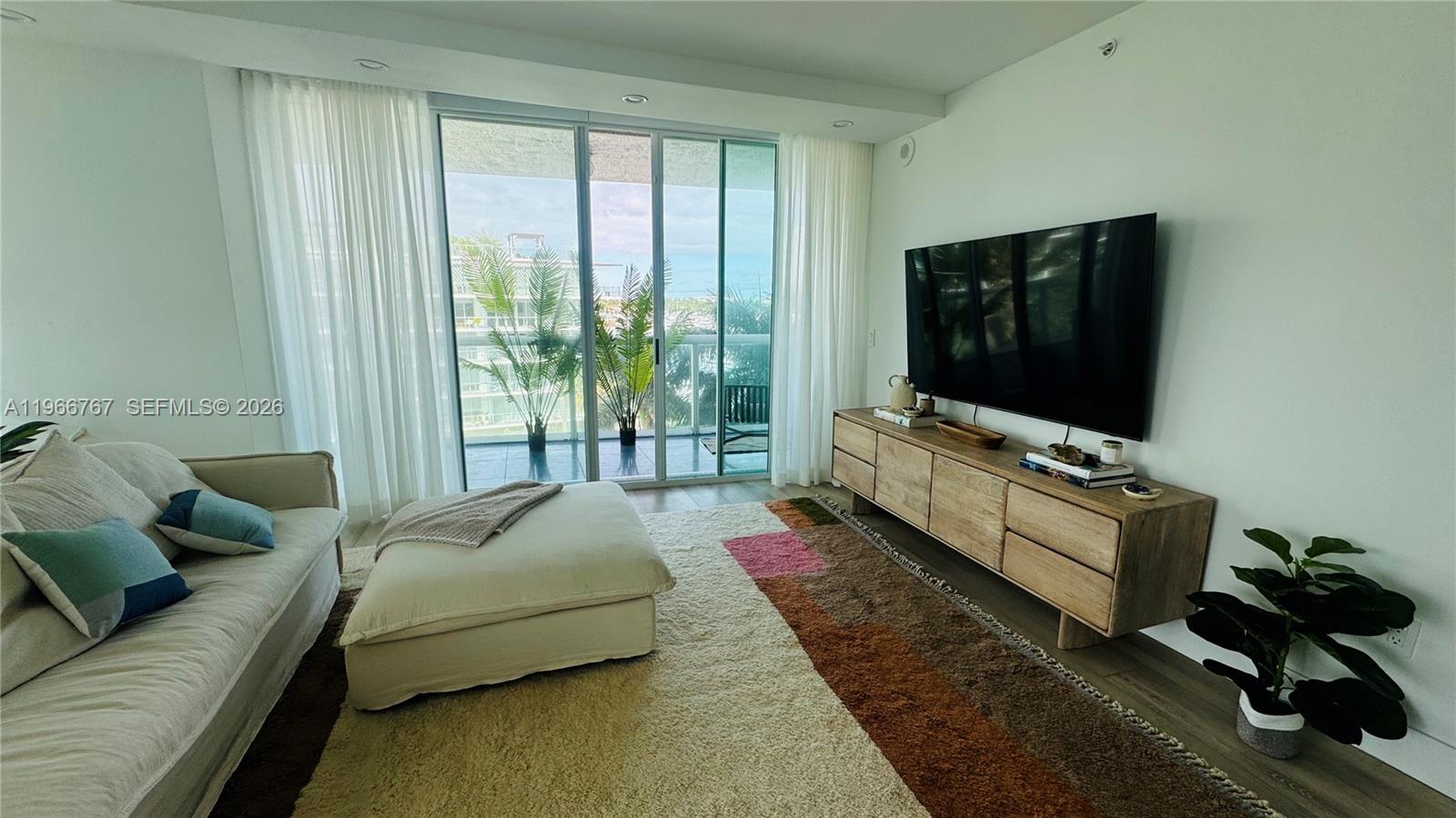 THE GRAND VENETIAN CONDO - Residential