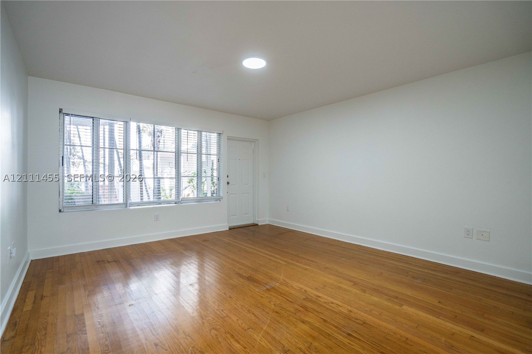 2425 Flamingo Pl 2