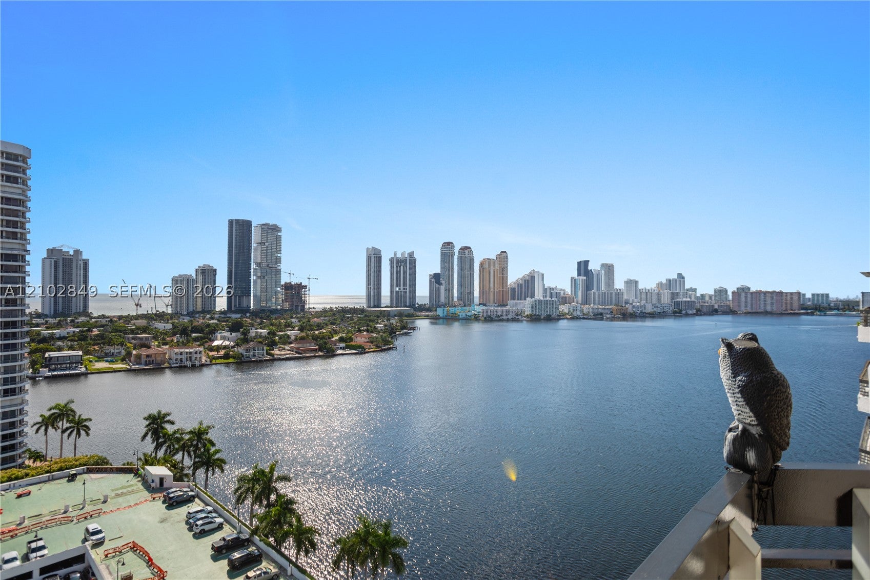 3600 Mystic Pointe Dr