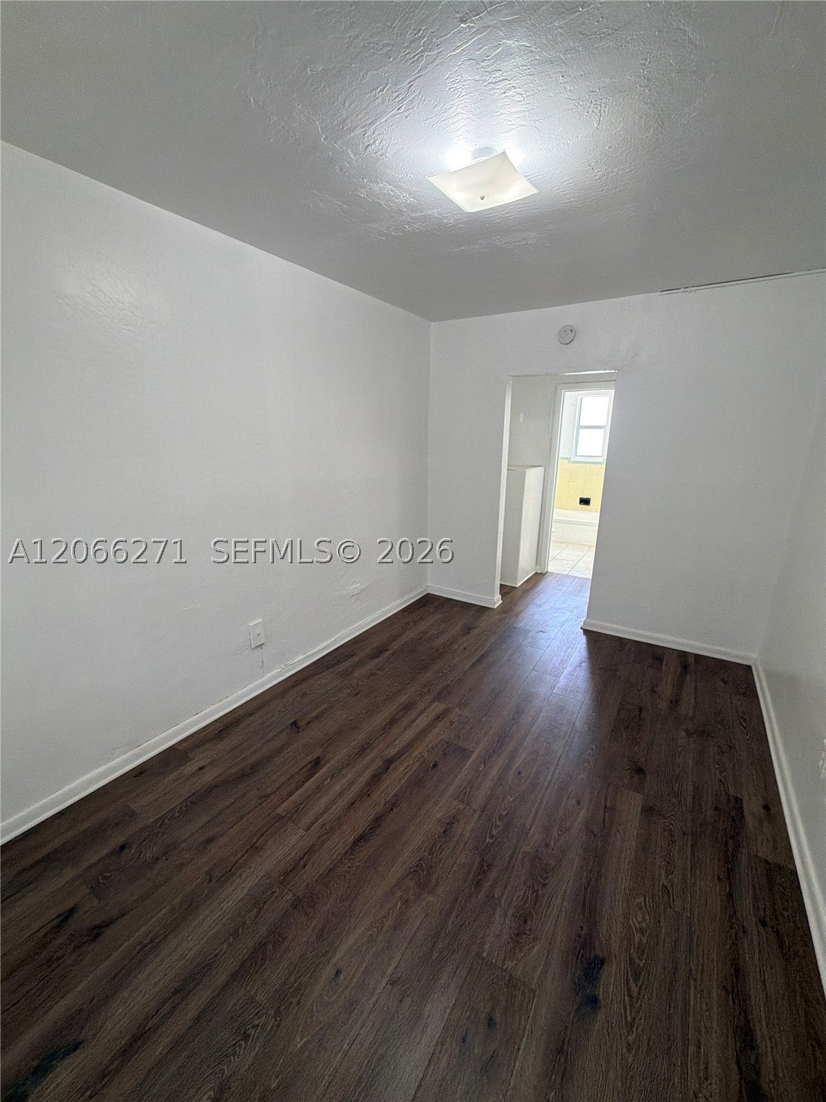 3669 Thomas Ave 8