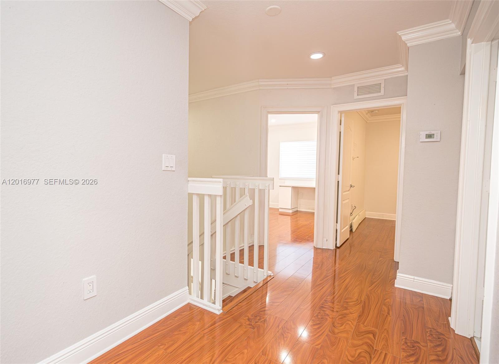MANDARIN LAKES - Residential