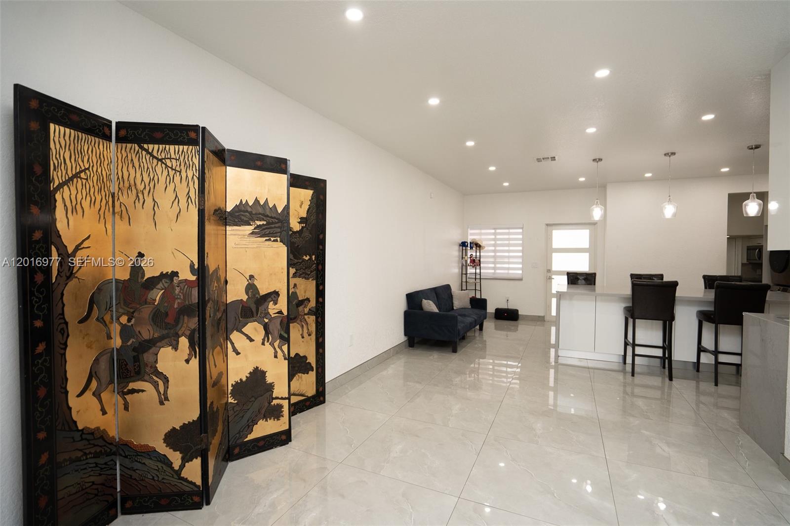 MANDARIN LAKES - Residential