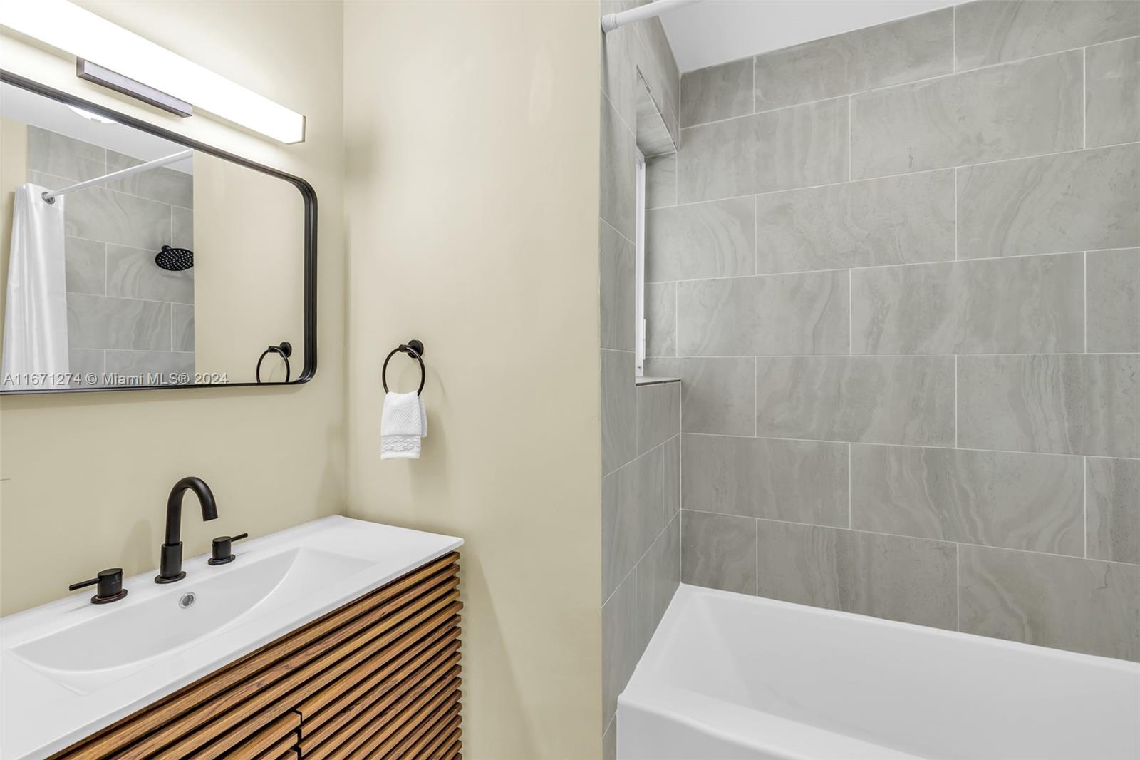 SHORECREST - Residential
