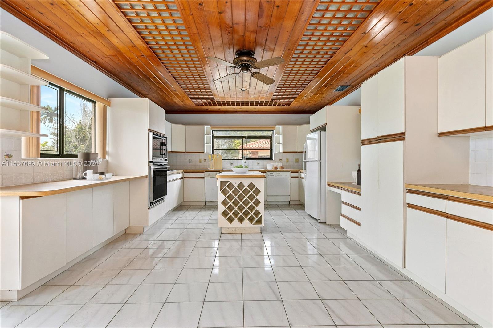 MILLER DRIVE ESTATES - Residential