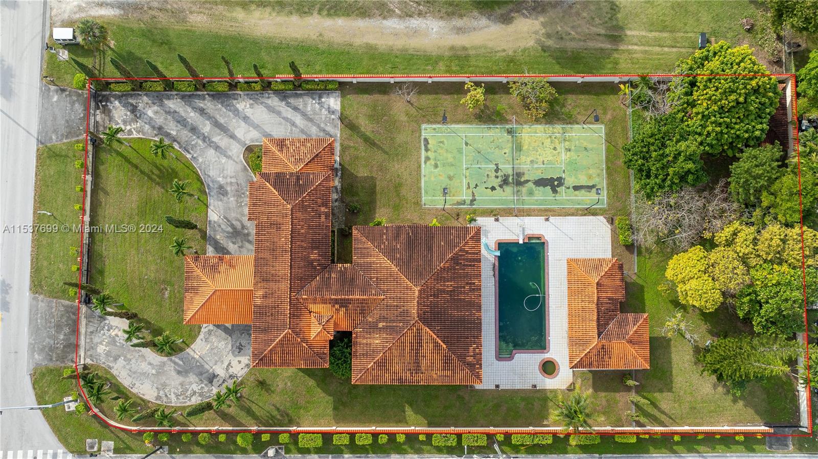 MILLER DRIVE ESTATES - Residential