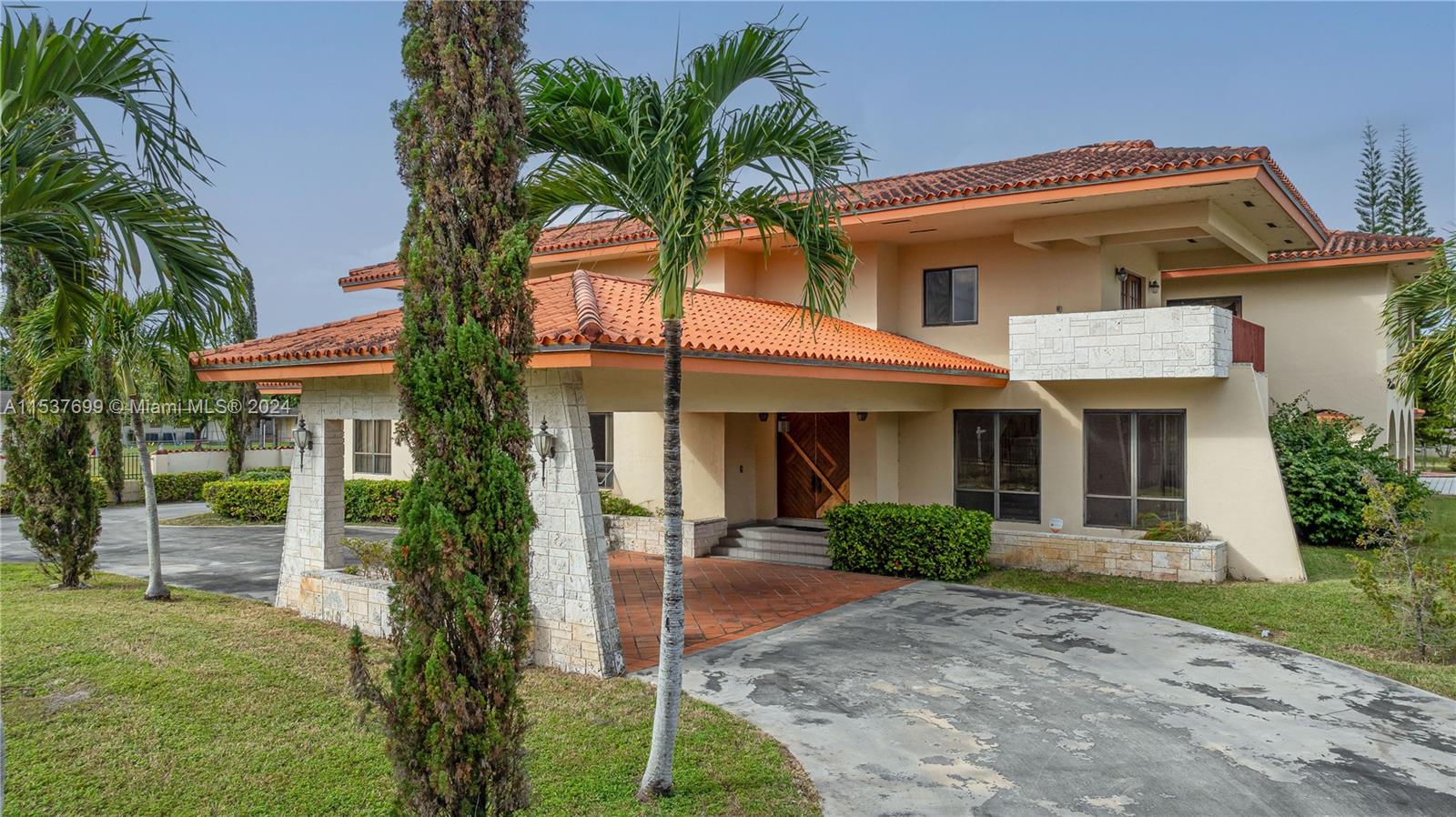 MILLER DRIVE ESTATES - Residential