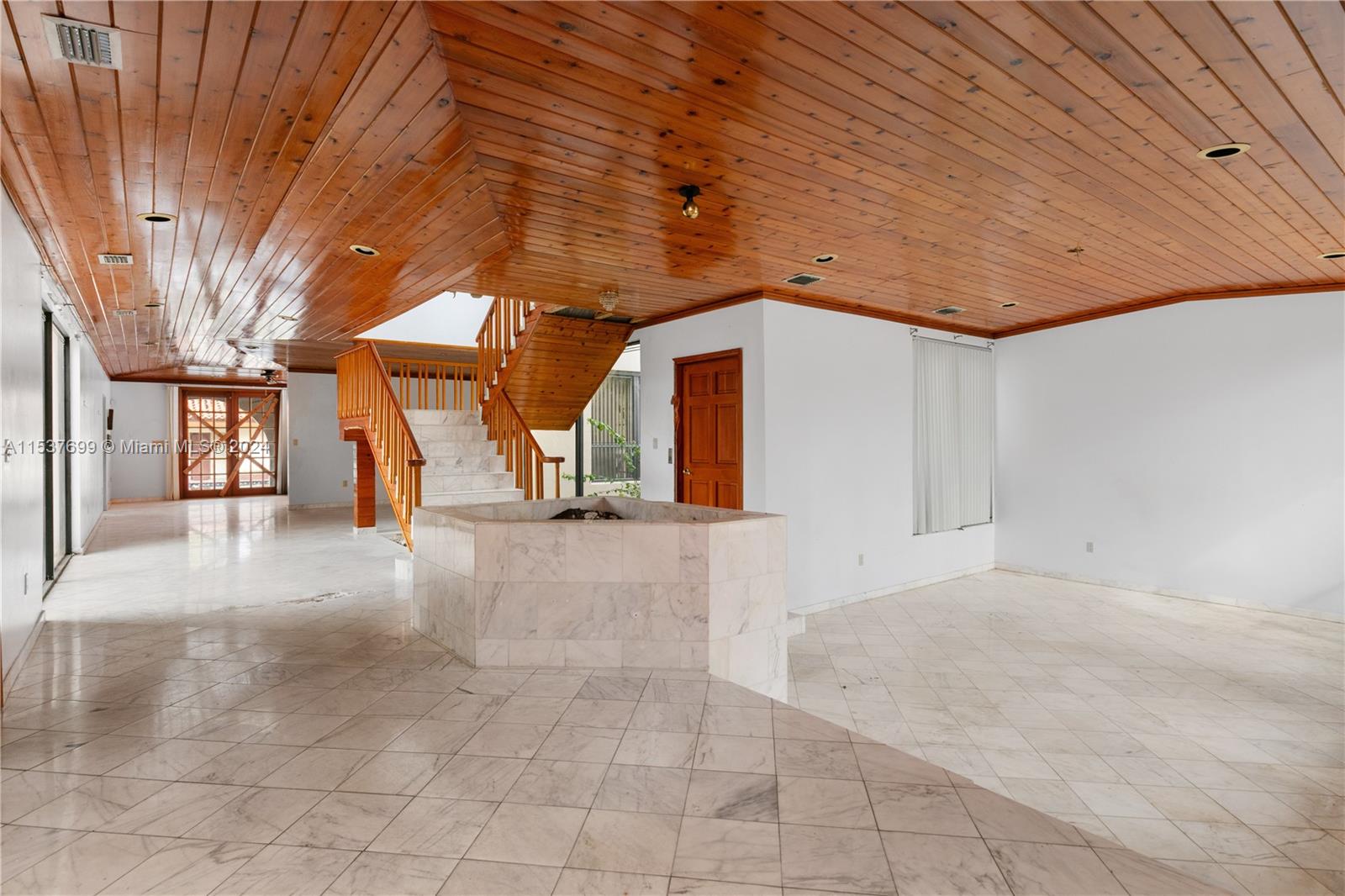 MILLER DRIVE ESTATES - Residential