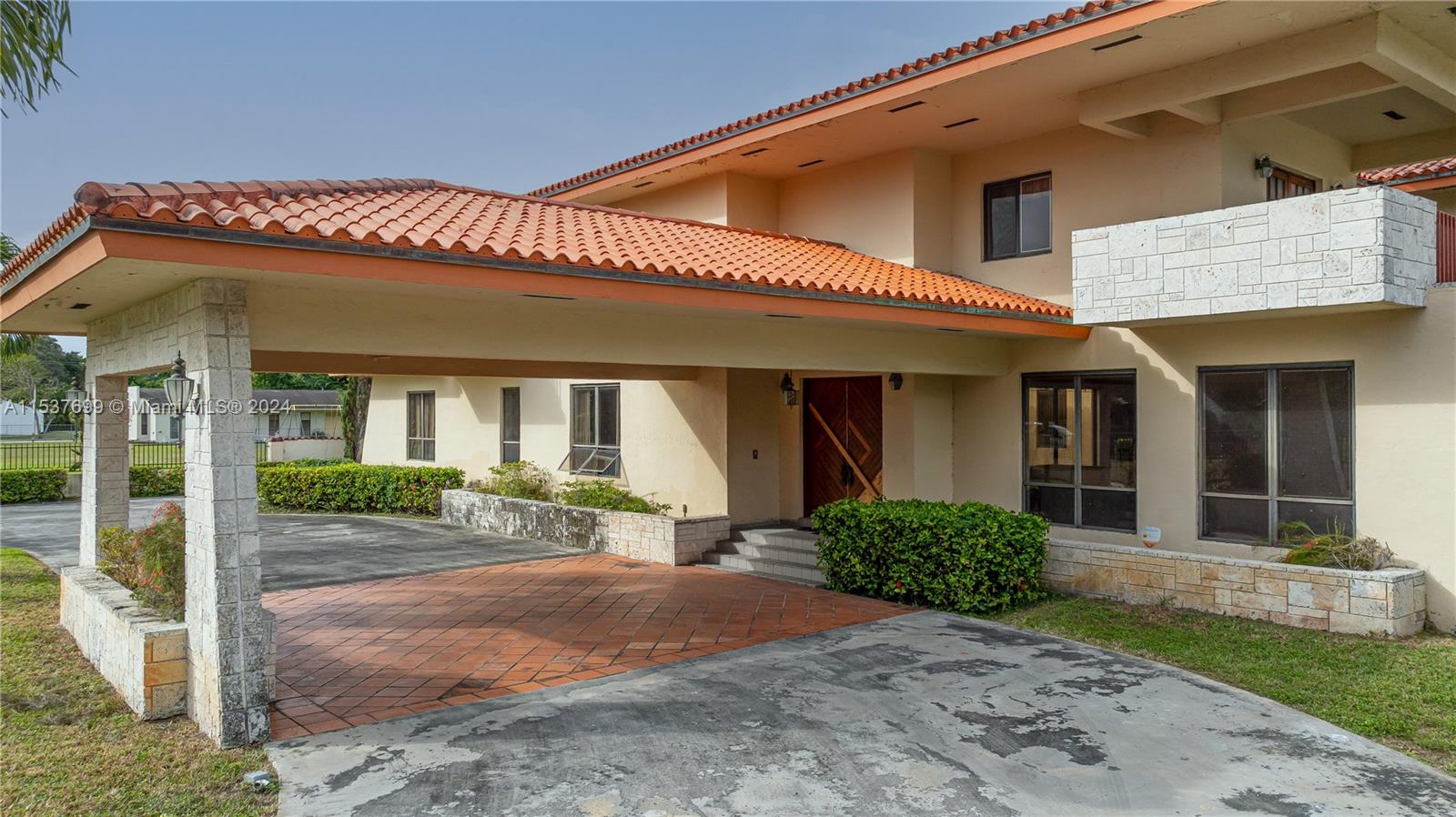 MILLER DRIVE ESTATES - Residential