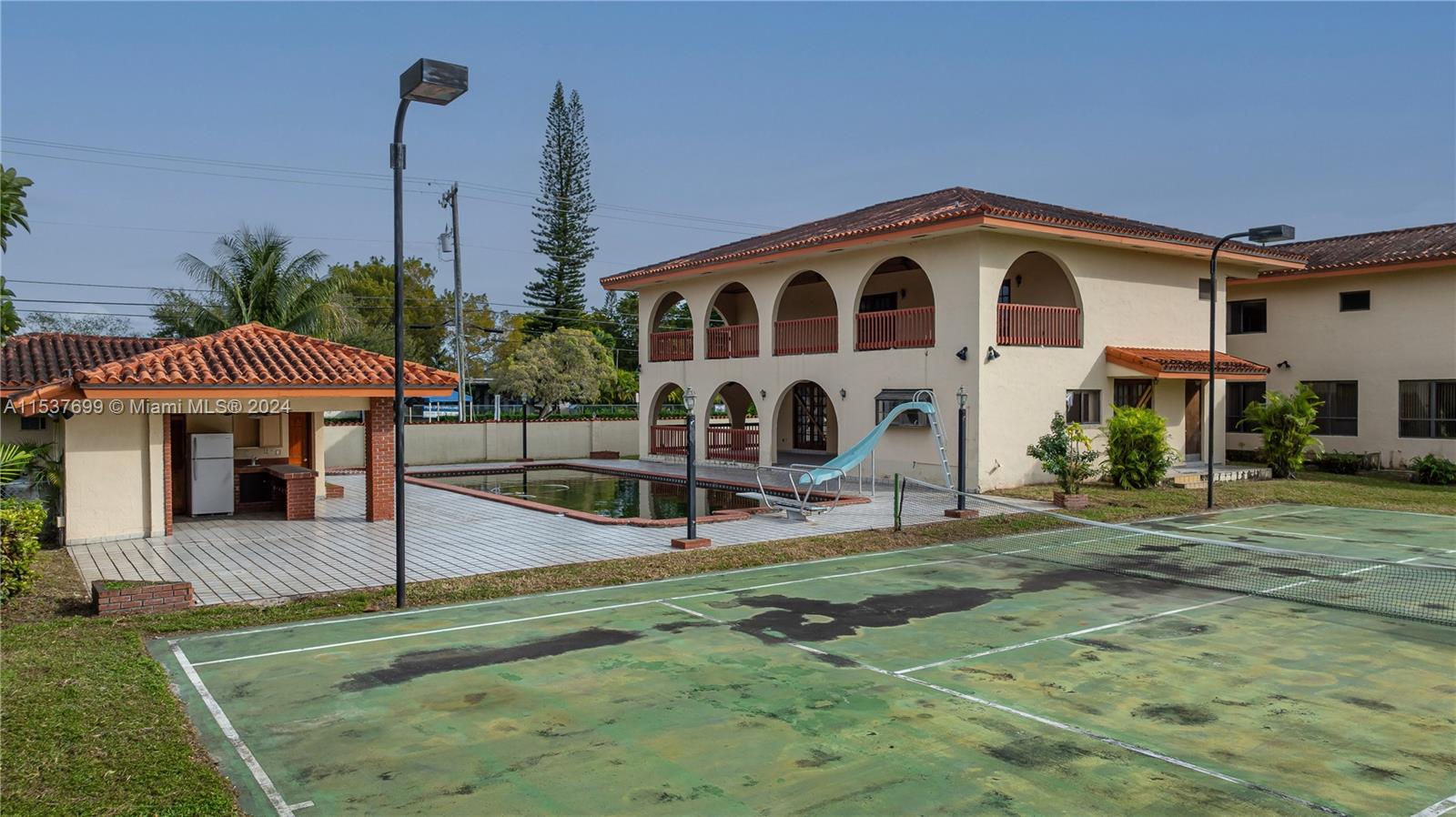 MILLER DRIVE ESTATES - Residential