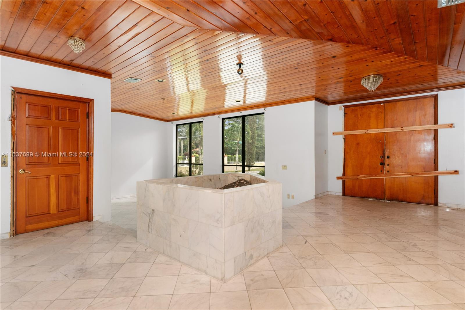 MILLER DRIVE ESTATES - Residential