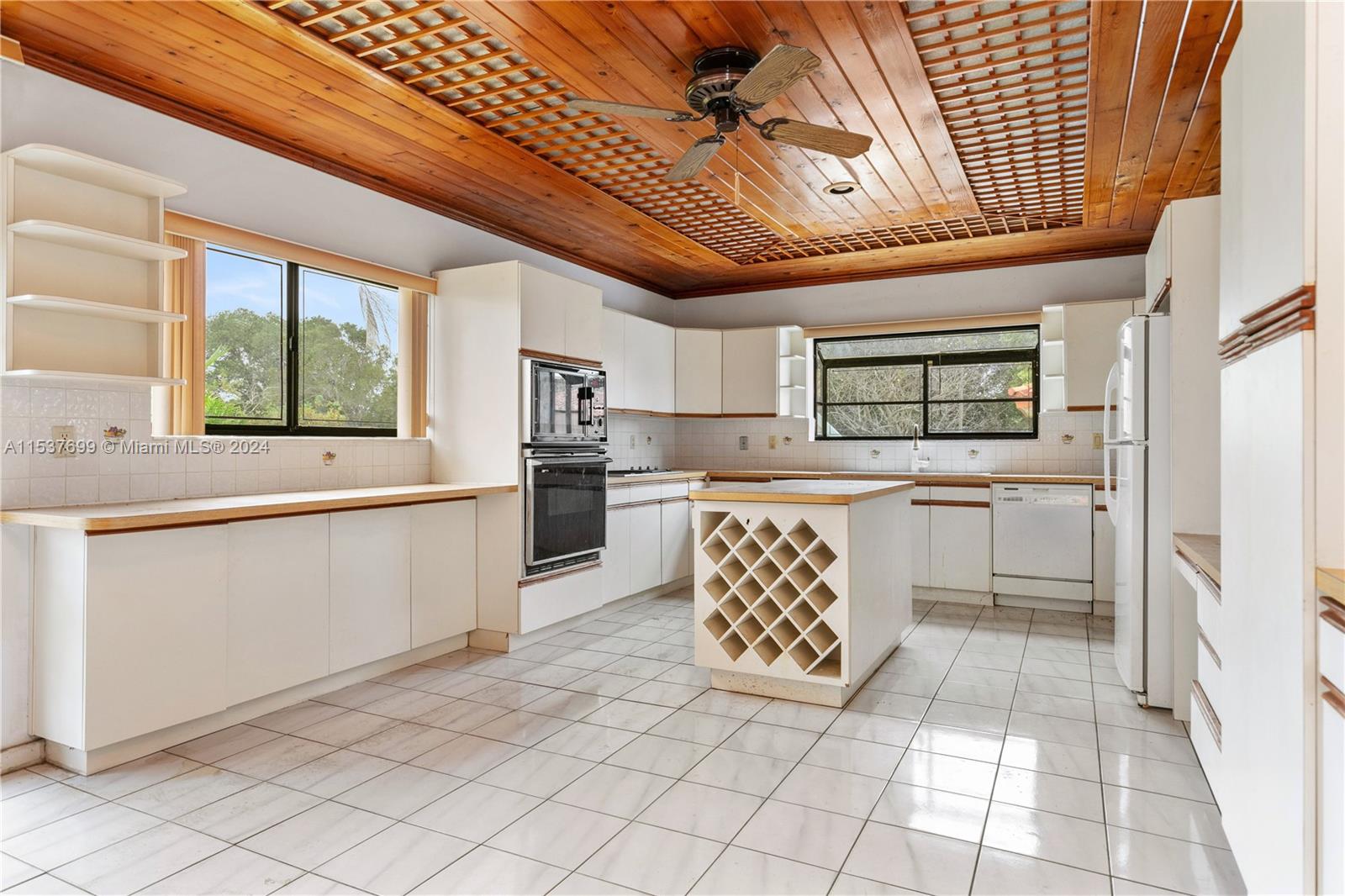 MILLER DRIVE ESTATES - Residential