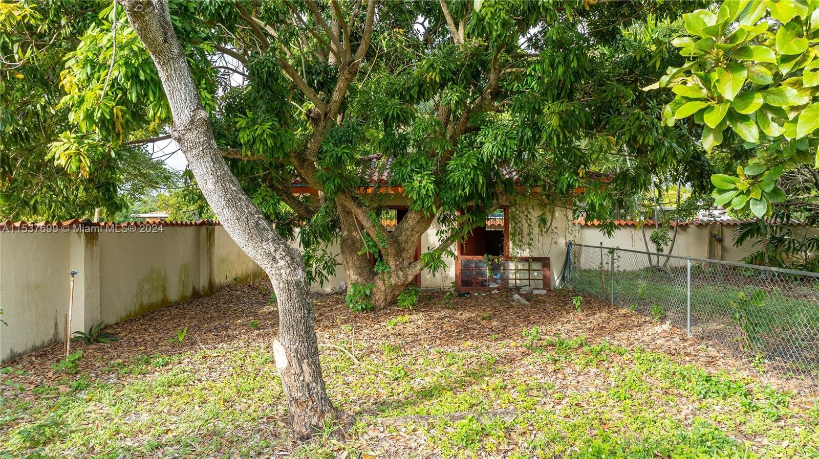 MILLER DRIVE ESTATES - Residential