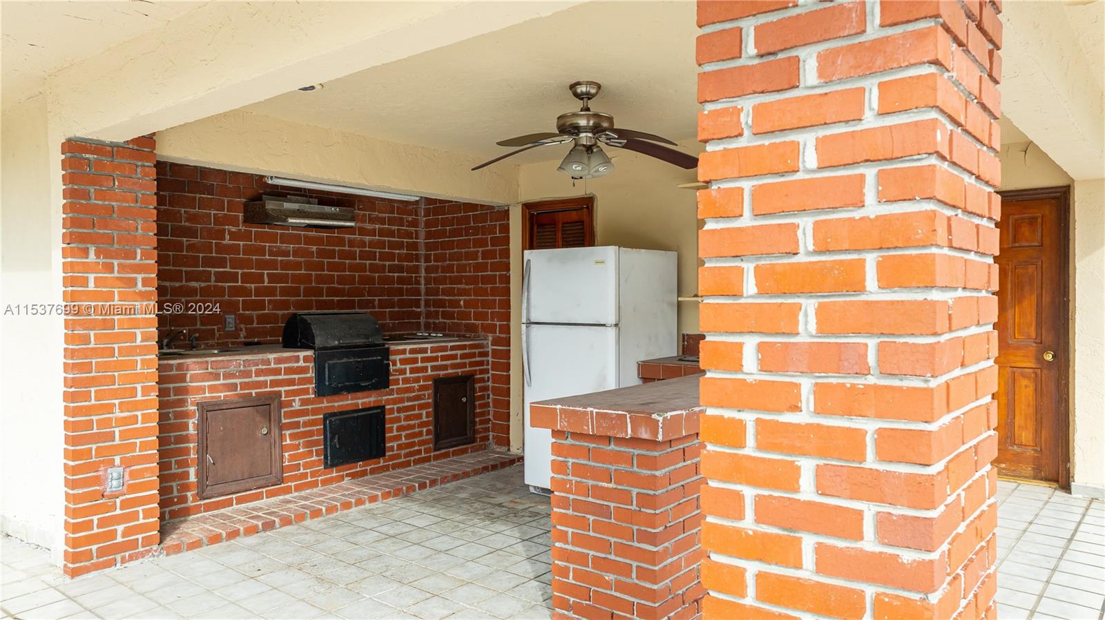 MILLER DRIVE ESTATES - Residential