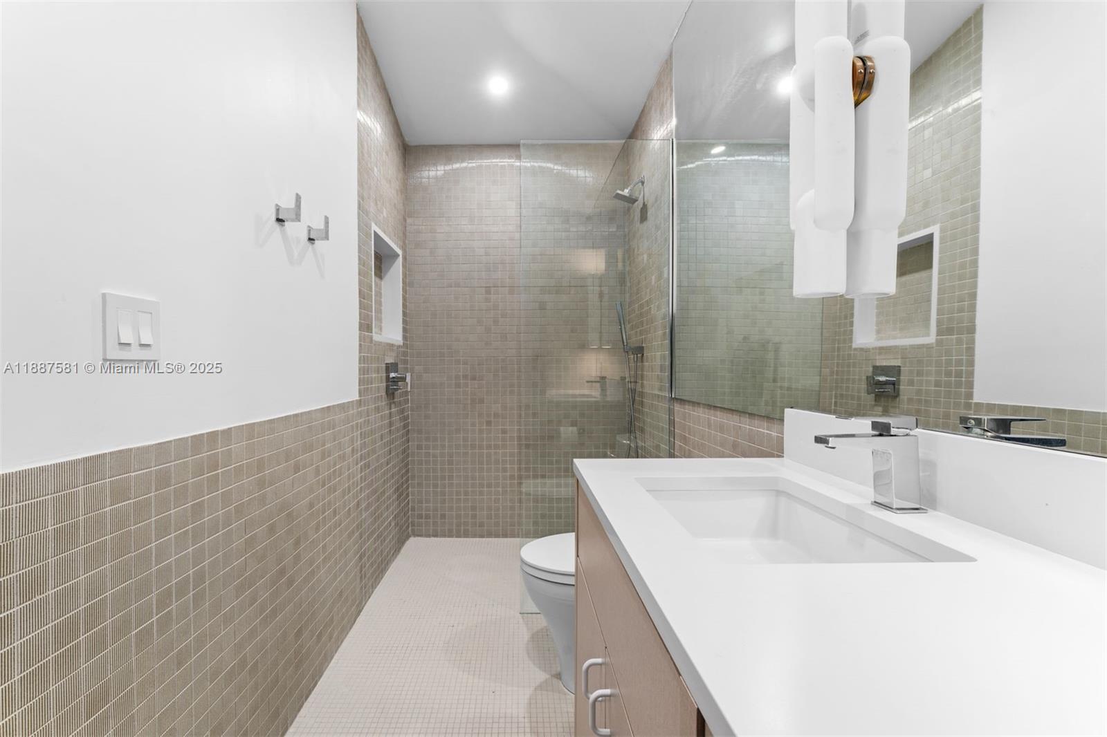 DAVIS HARBOR RESUB - Residential Lease