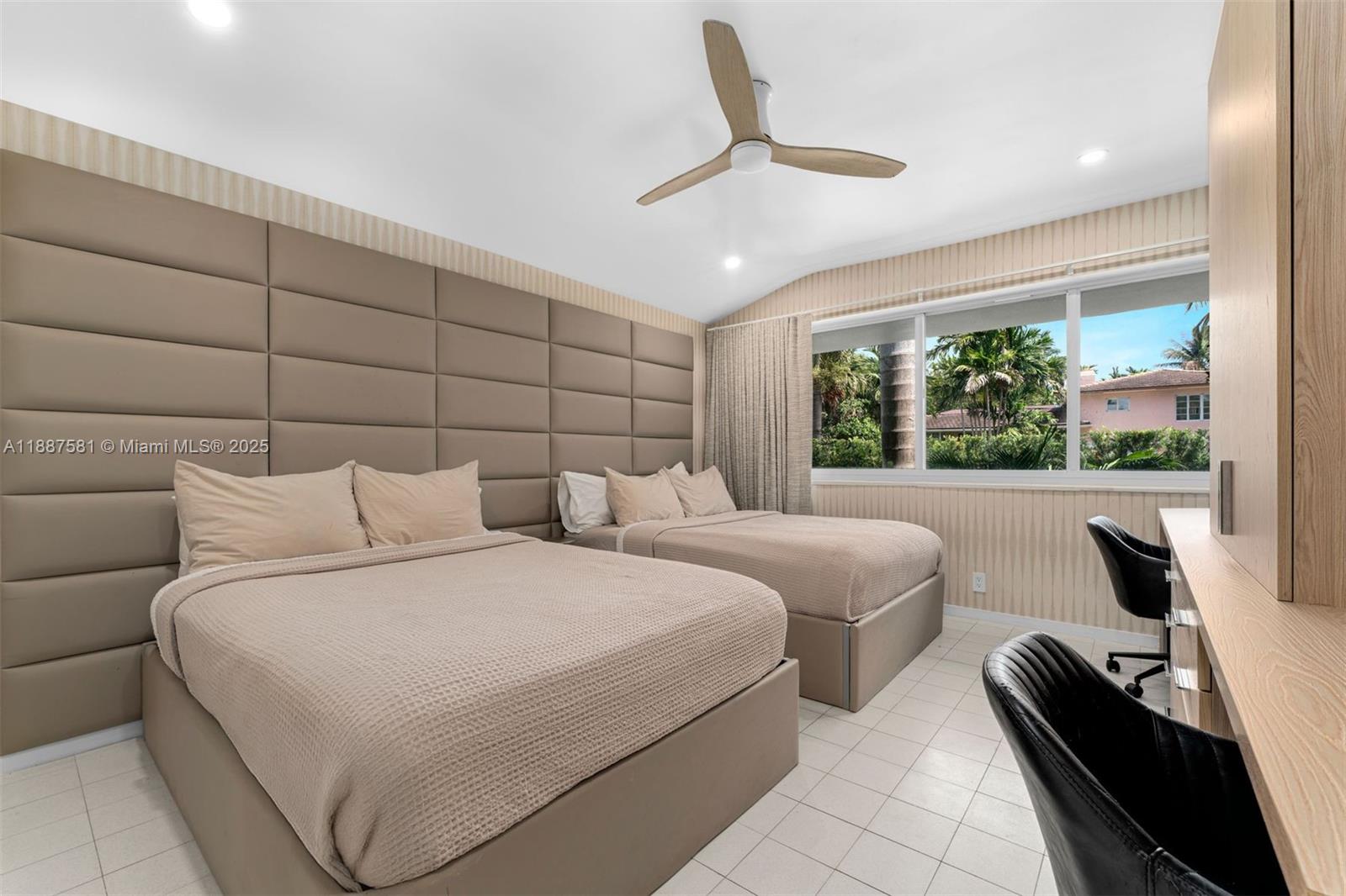 DAVIS HARBOR RESUB - Residential Lease