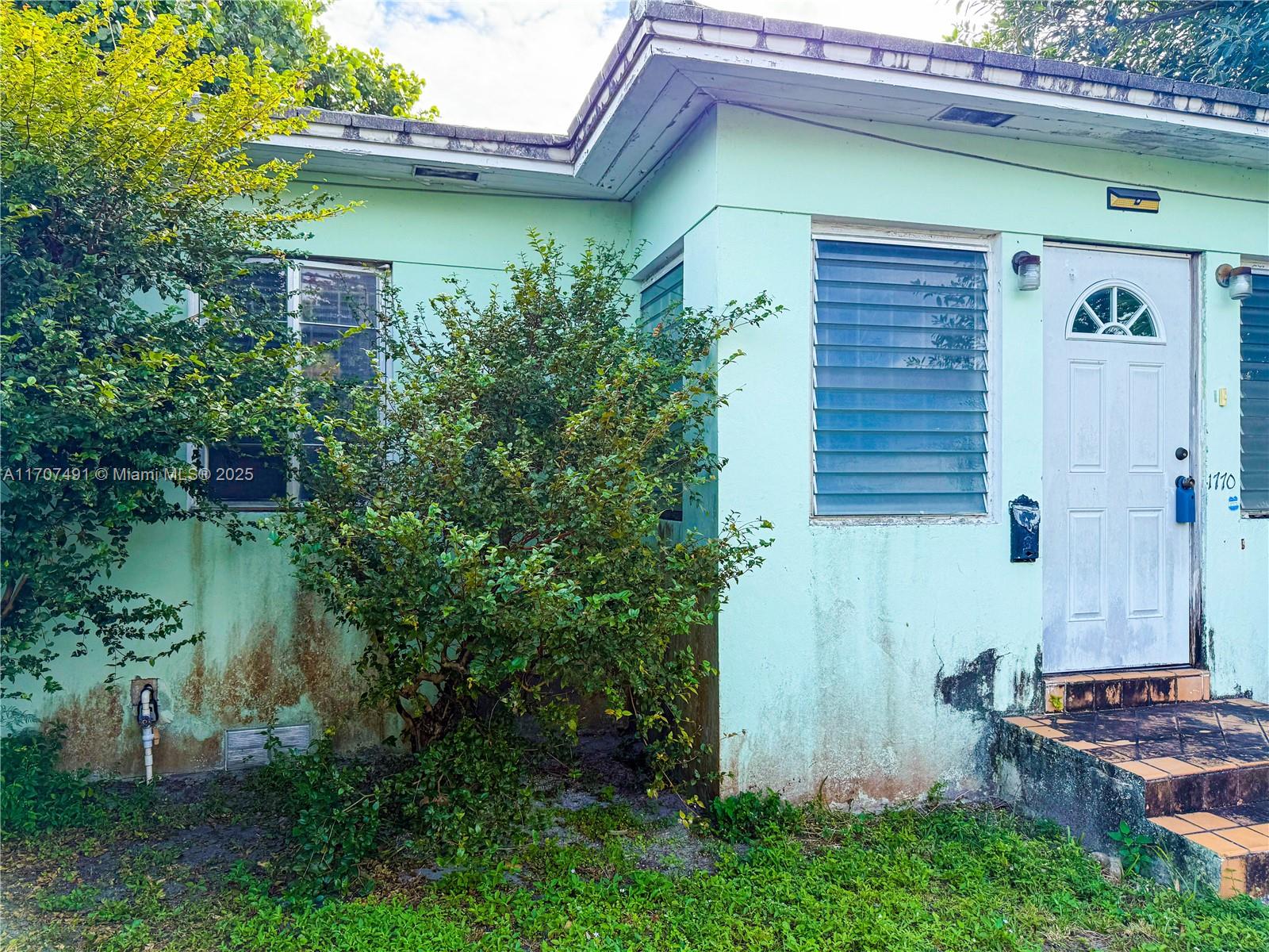 1770 NW 55th Ter