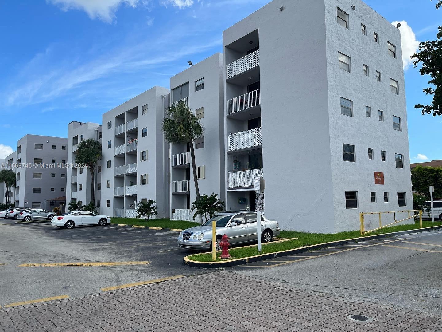 8075 Nw 7th St 109, Miami, Broward County, Florida - 2 Bedrooms  
2 Bathrooms - 