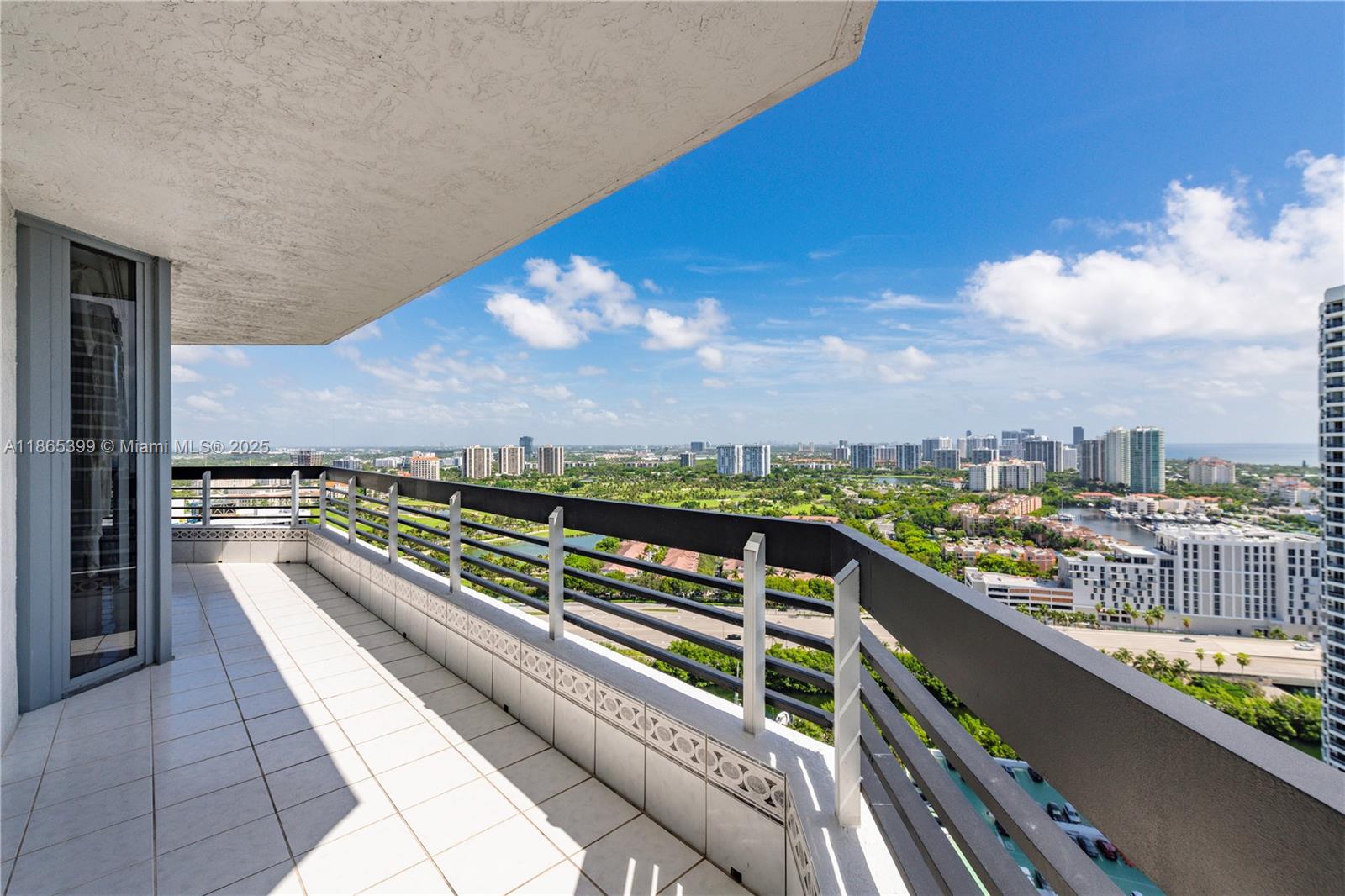 FABULOUS CORNER UNIT WITH SPECTACULAR VIEWS WITH WRAP AROUND BALCONY. THE UNIT IS SPACIOUS AND BRIGHT. THE BUILDING HAS MARINA, POOL ON THE BAY, GYM, TENNIS COURTS, SPA, SAUNA, VALET ON SITE, DRY CLEANERS, BEAUTY SALON AND CONVENIENCE STORE. LOCATED NEAR PLACES OF WORKSHIP, AVENTURA MALL, RESTAURANTS, BEACHES AND BAL HARBOUR SHOPS.