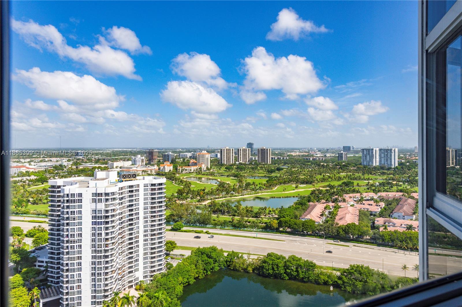 MYSTIC POINTE TOWER 500 C - Residential
