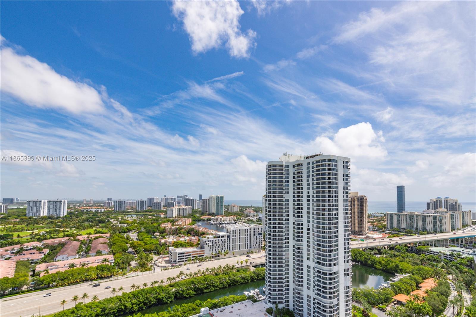MYSTIC POINTE TOWER 500 C - Residential