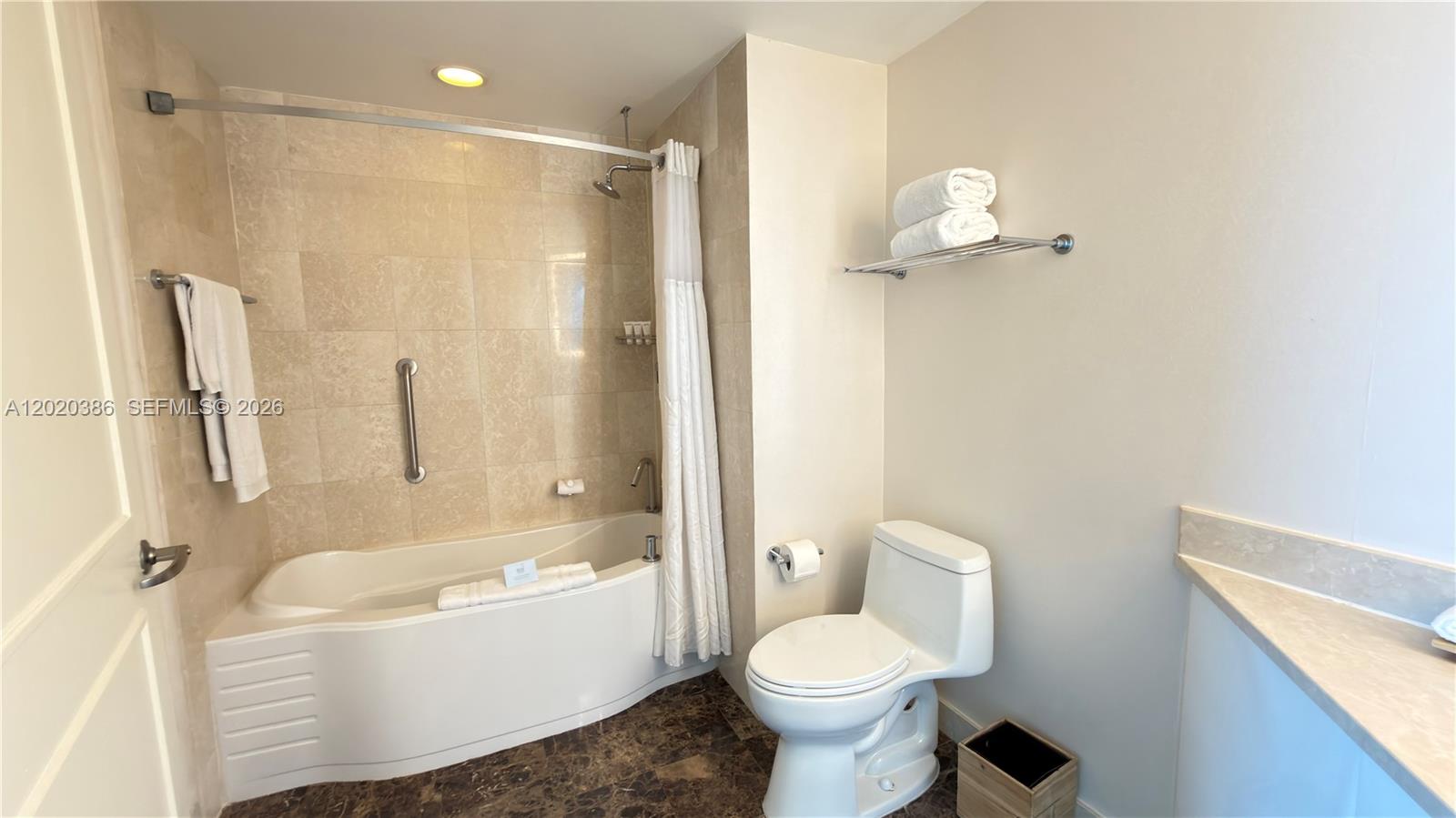 Q CLUB RESORT & RESIDENCE - Residential