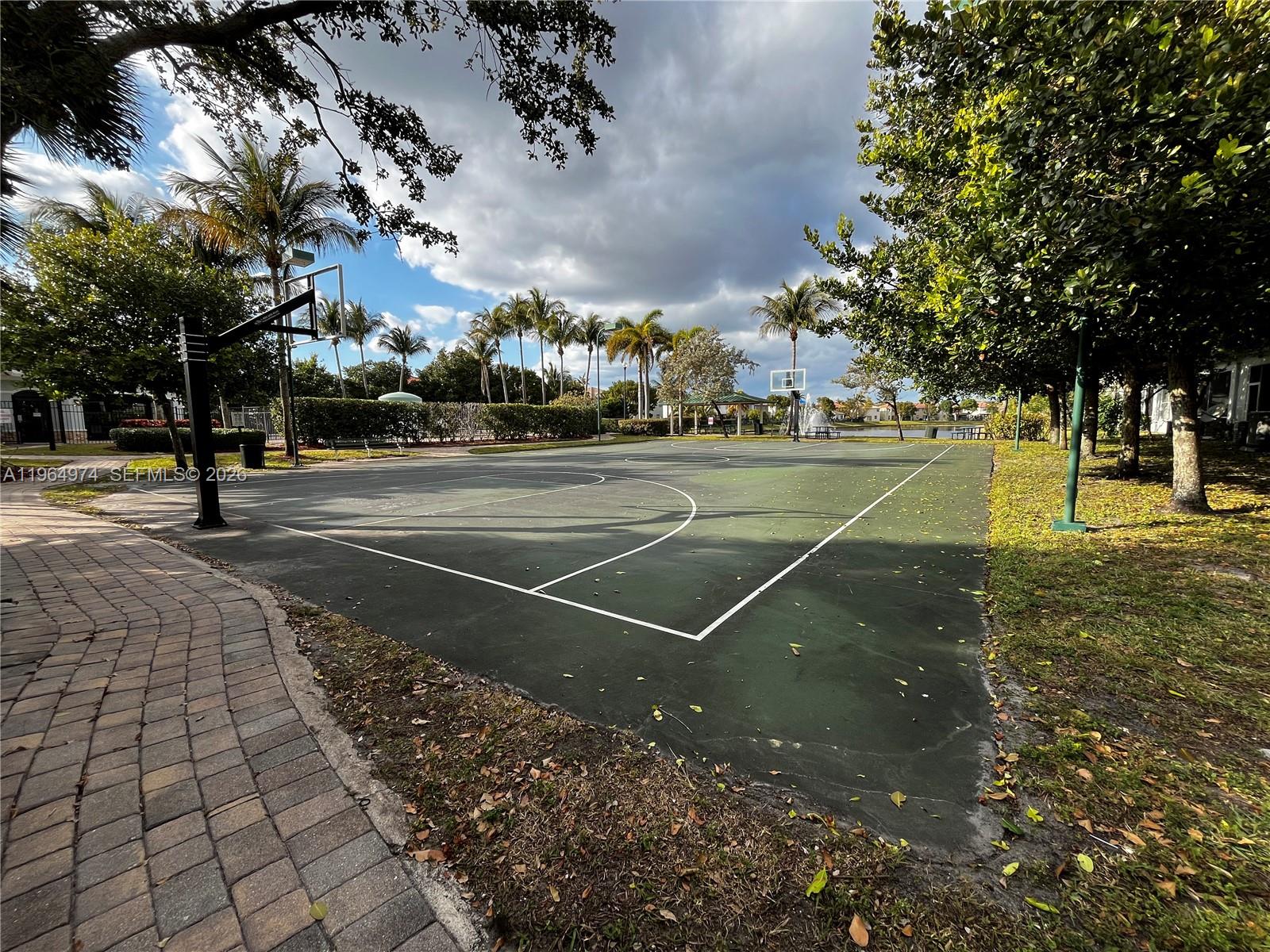 THOUSAND OAKS - Residential