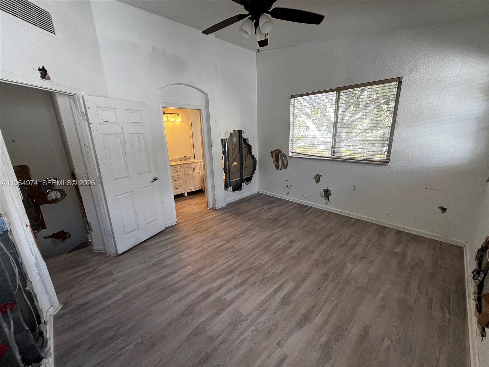 THOUSAND OAKS - Residential