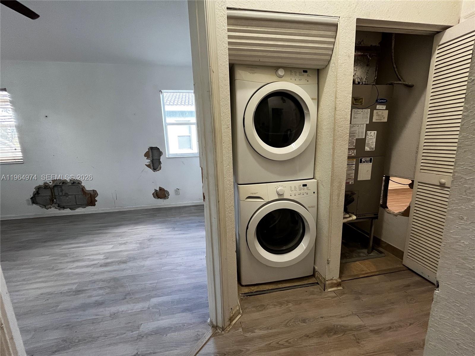 THOUSAND OAKS - Residential