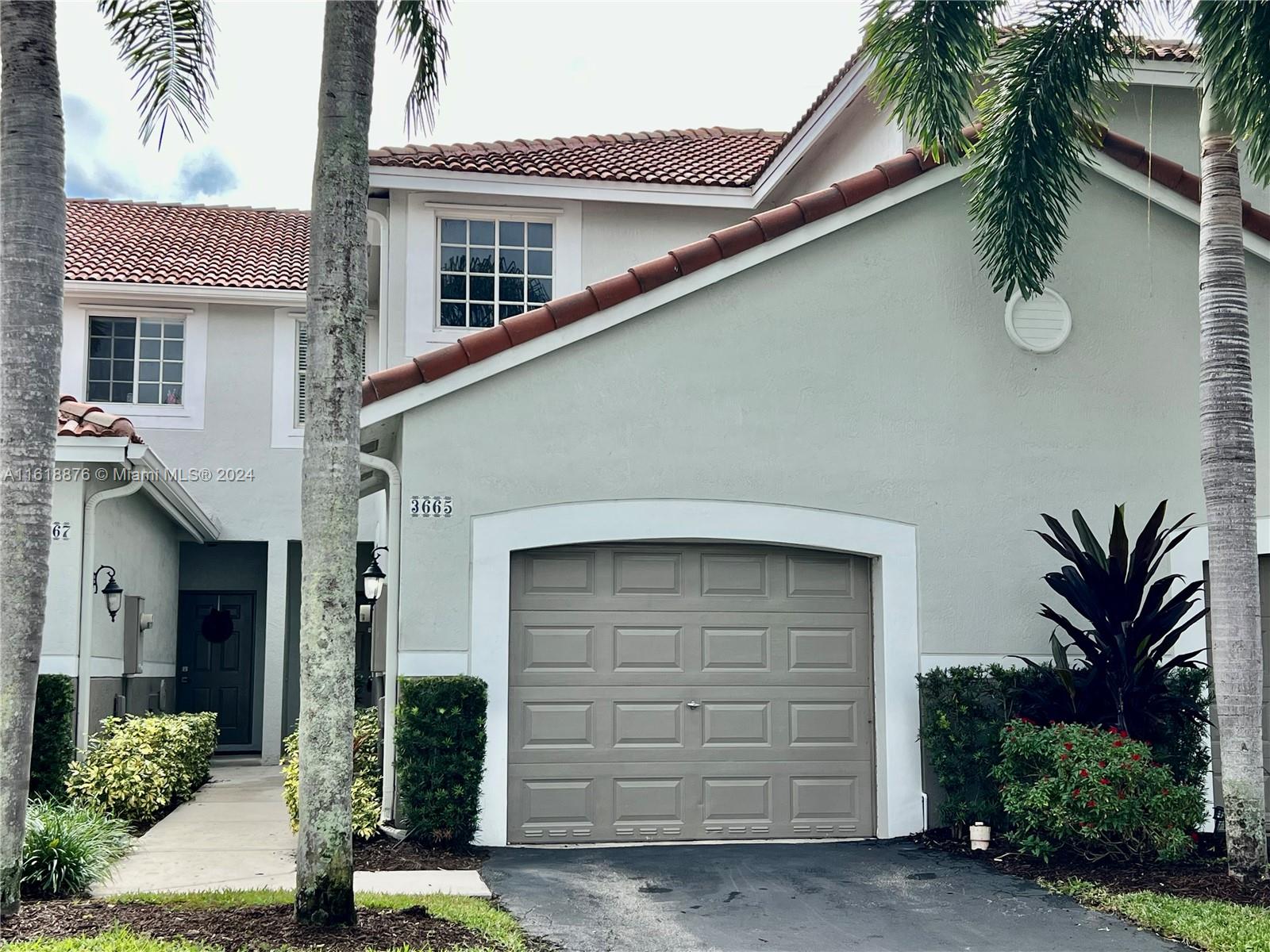 3665 San Simeon Cir 3665, Weston, Broward County, Florida - 3 Bedrooms  
3 Bathrooms - 