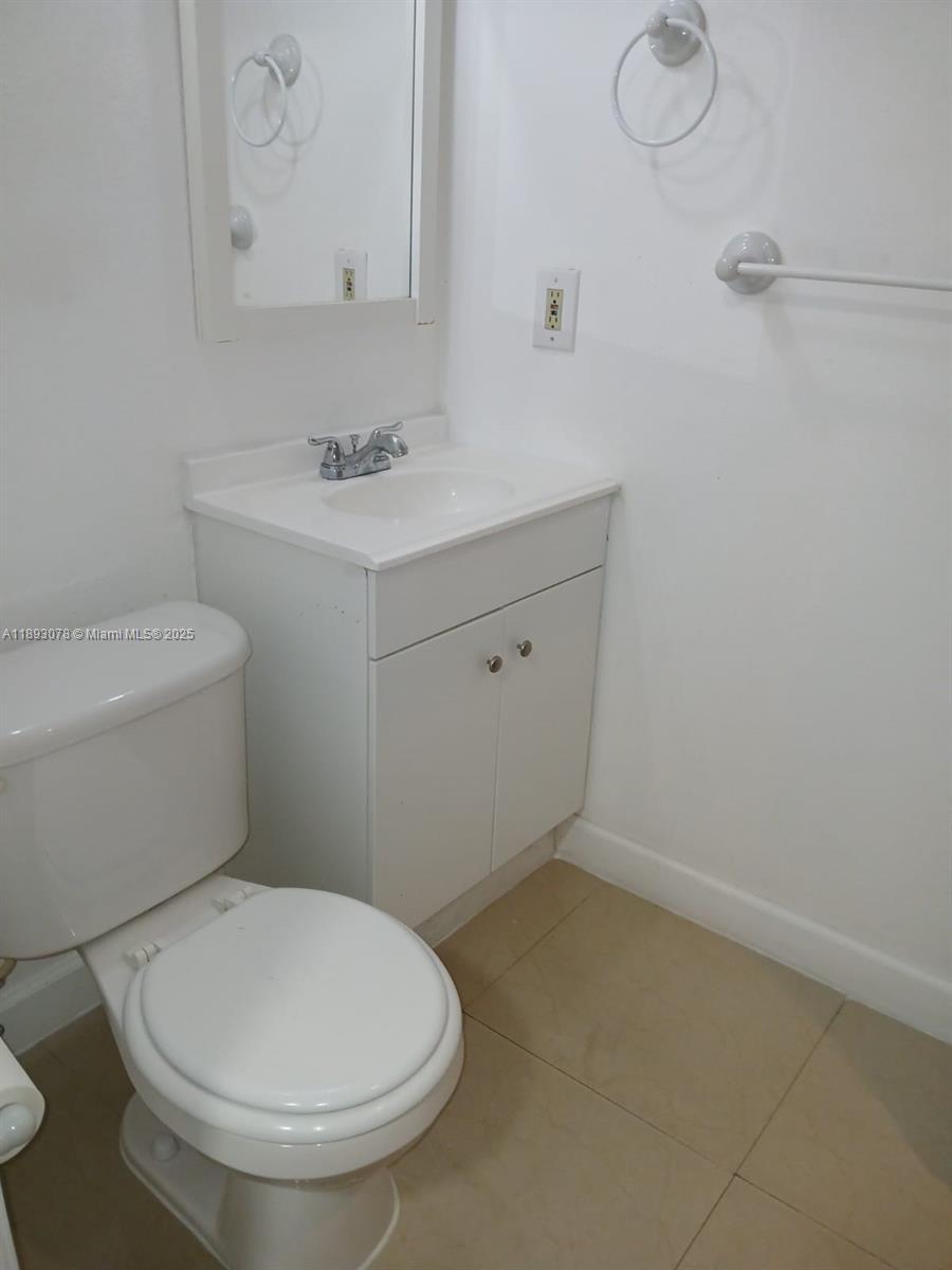 FAIRWAY ESTATES SEC SIX - Residential Lease