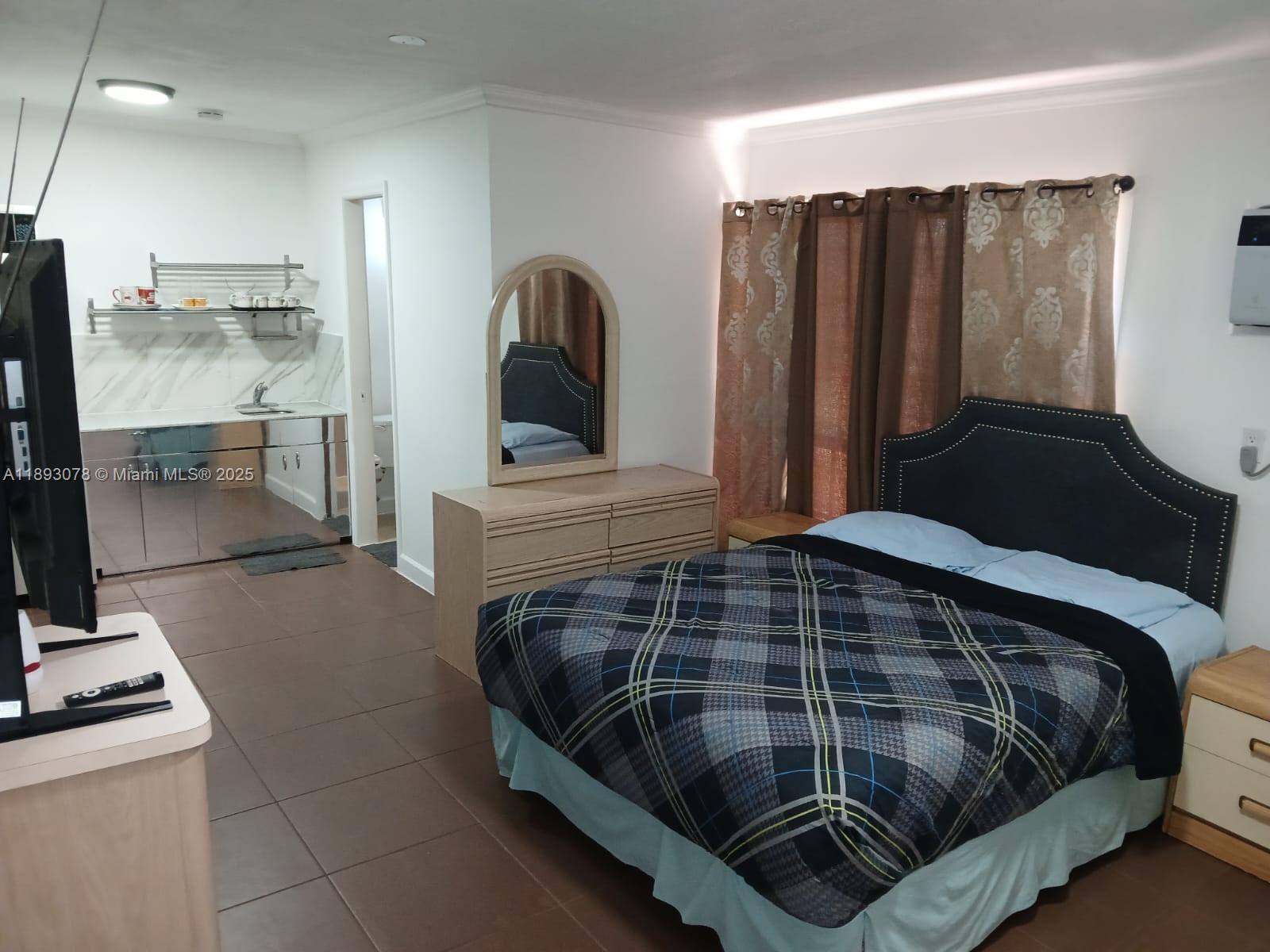 FAIRWAY ESTATES SEC SIX - Residential Lease