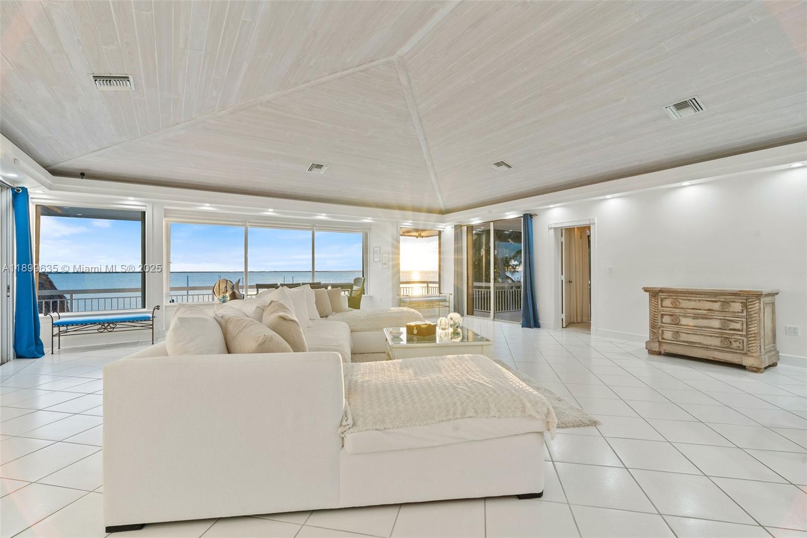 STILLWRIGHT POINT NO 2 - Residential