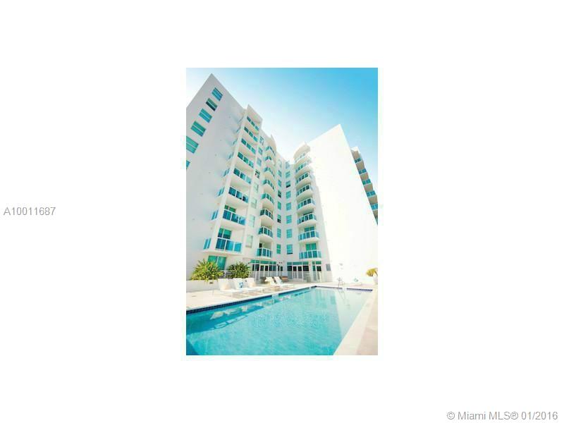 Great Location! Corner 1/1 unit available with a patio of over 200 sq ft. Stain steal appliances, granite countertops, dish washer and washer and dryer in unit. Management and maintenance on site. Building has a great gym, party room, gorgeous pool. Huge patio! Walking distance to everything in Brickell.