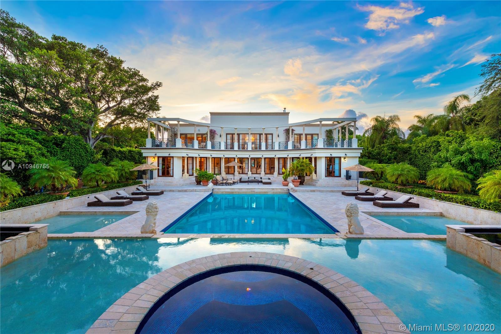 INDIAN CREEK GOLF CLUB IS - Residential