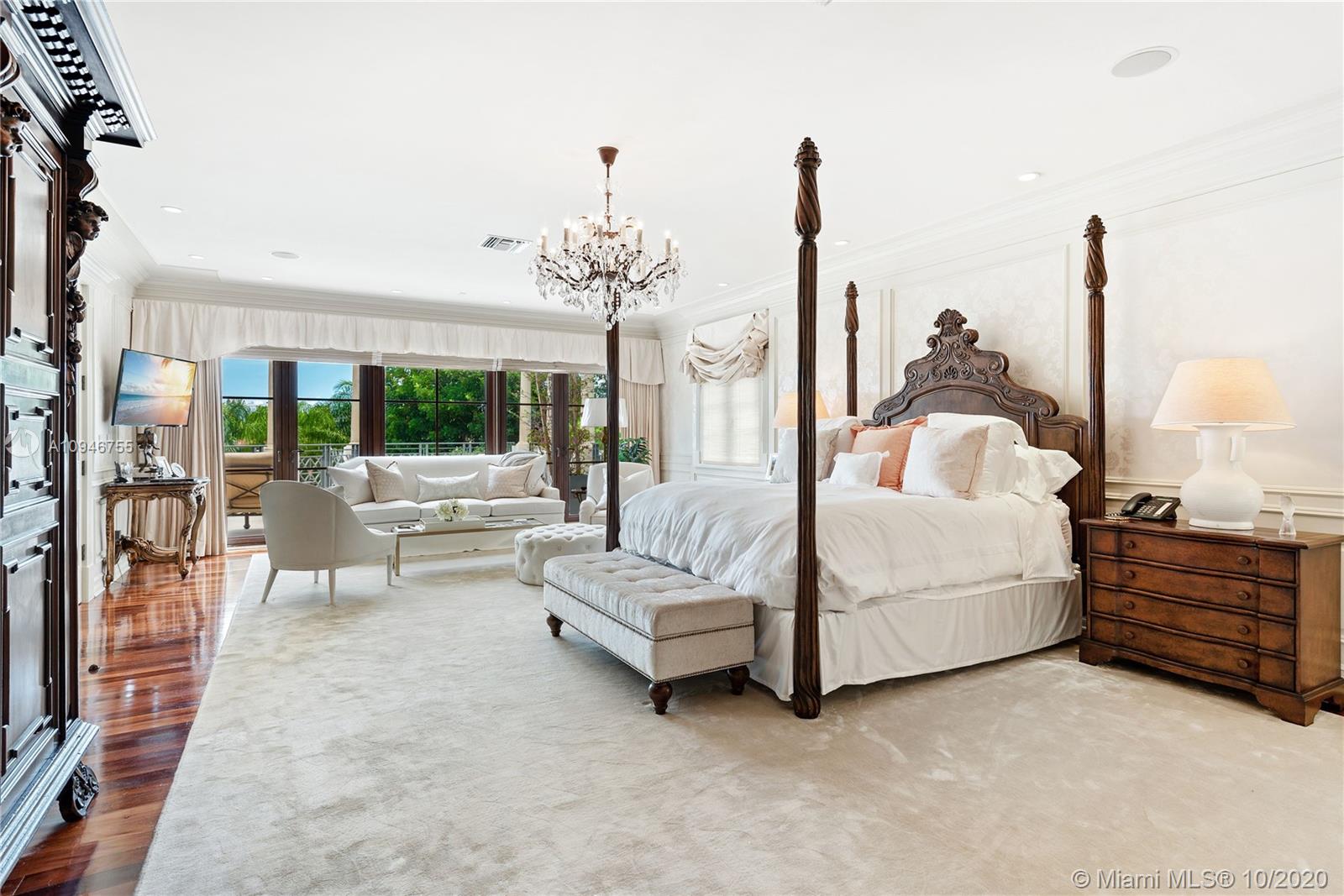 INDIAN CREEK GOLF CLUB IS - Residential