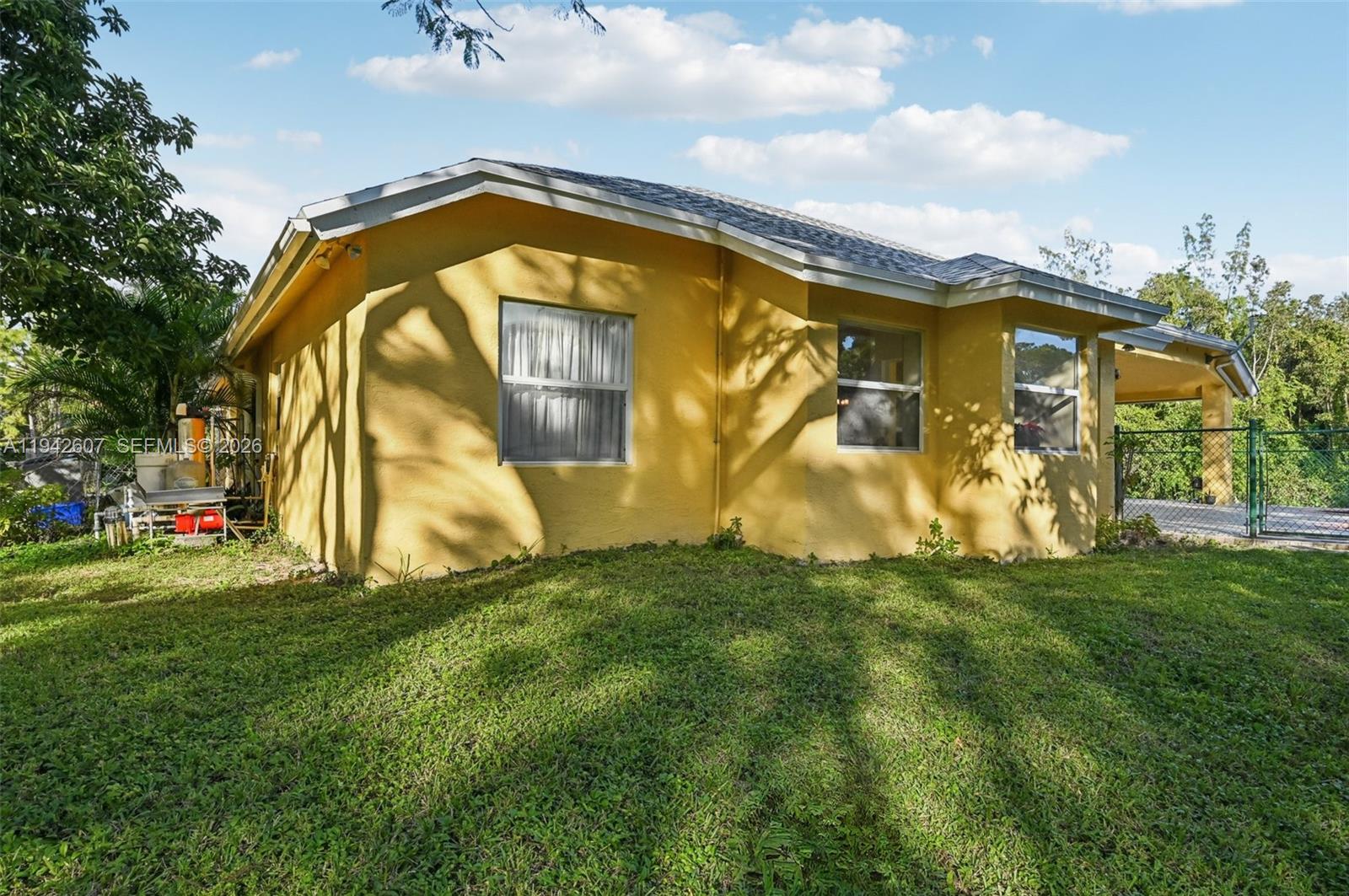 ACREAGE - Residential