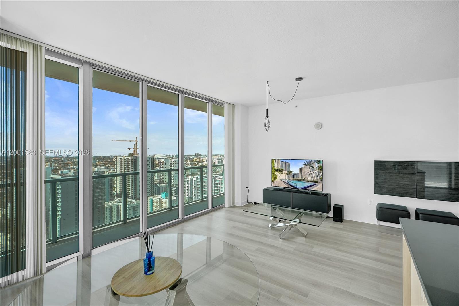 THE AXIS ON BRICKELL II C - Residential Lease