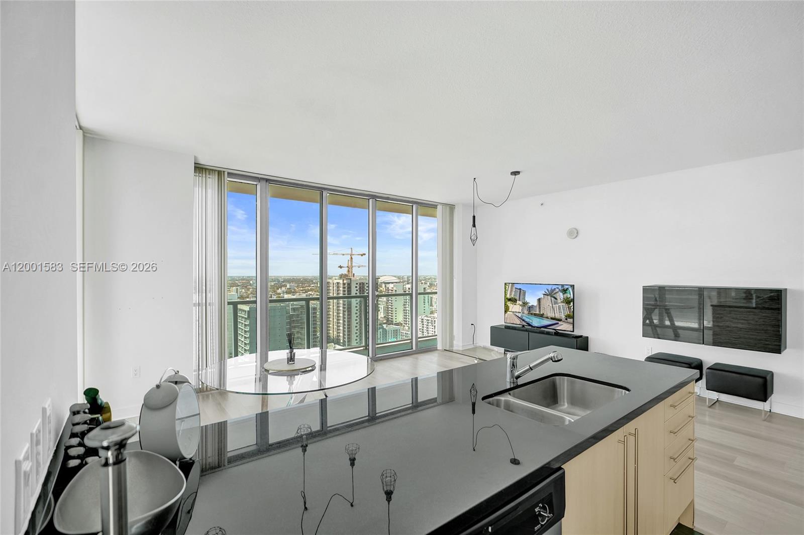 THE AXIS ON BRICKELL II C - Residential Lease