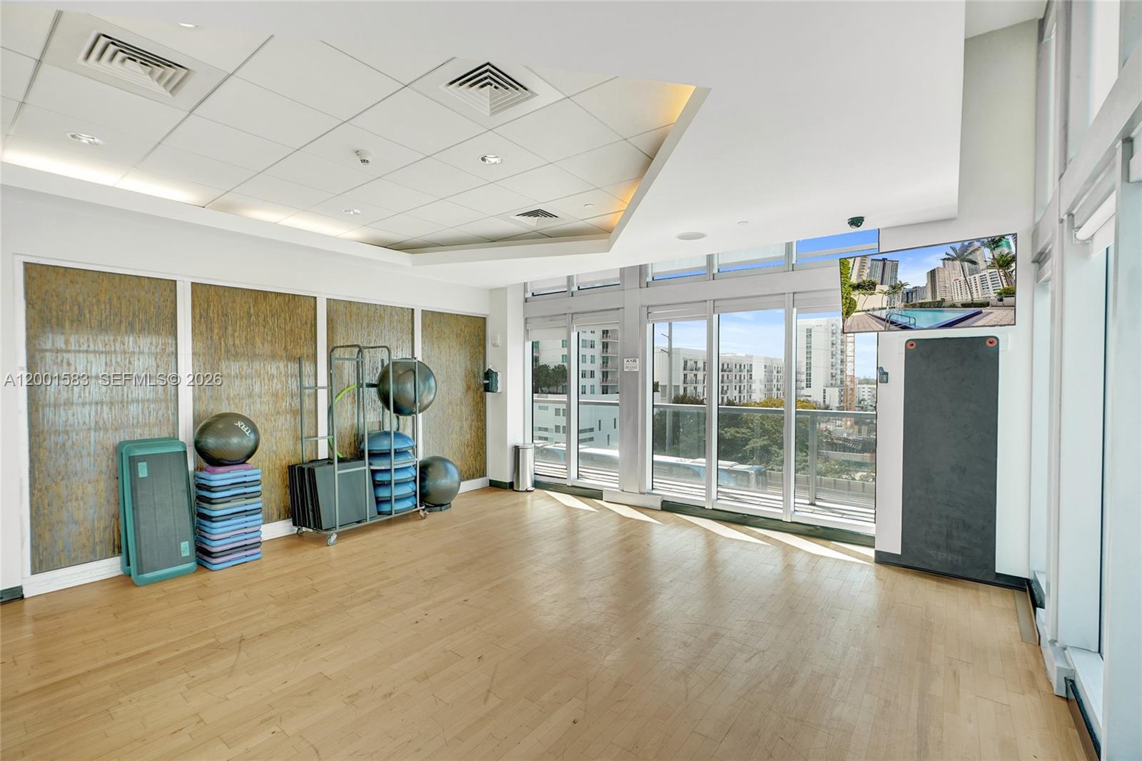 THE AXIS ON BRICKELL II C - Residential Lease
