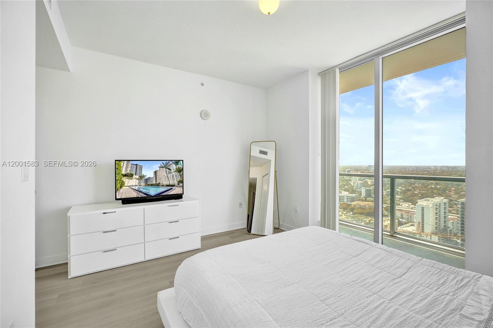 THE AXIS ON BRICKELL II C - Residential Lease