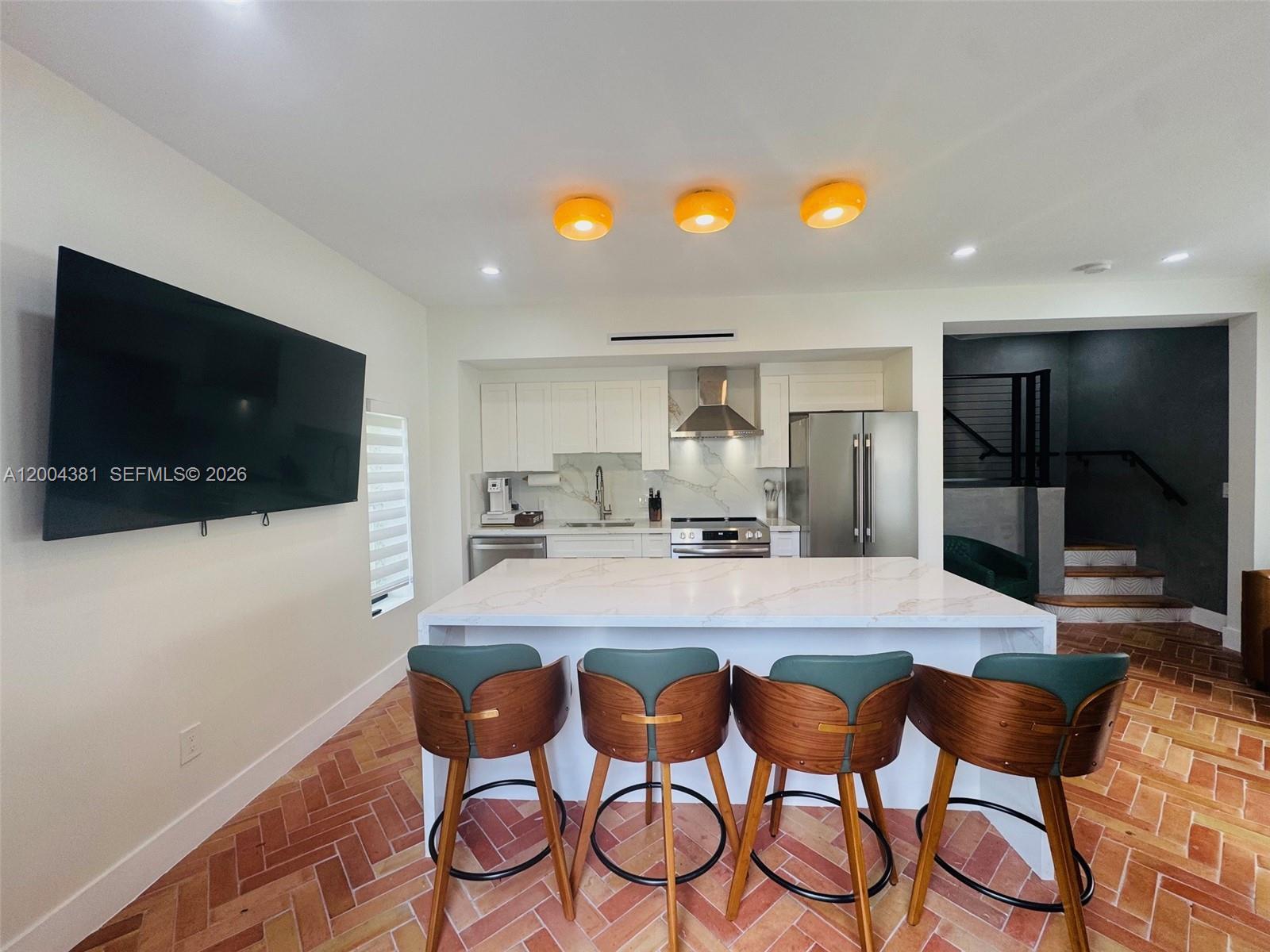 905 SW 13th Ct 905
