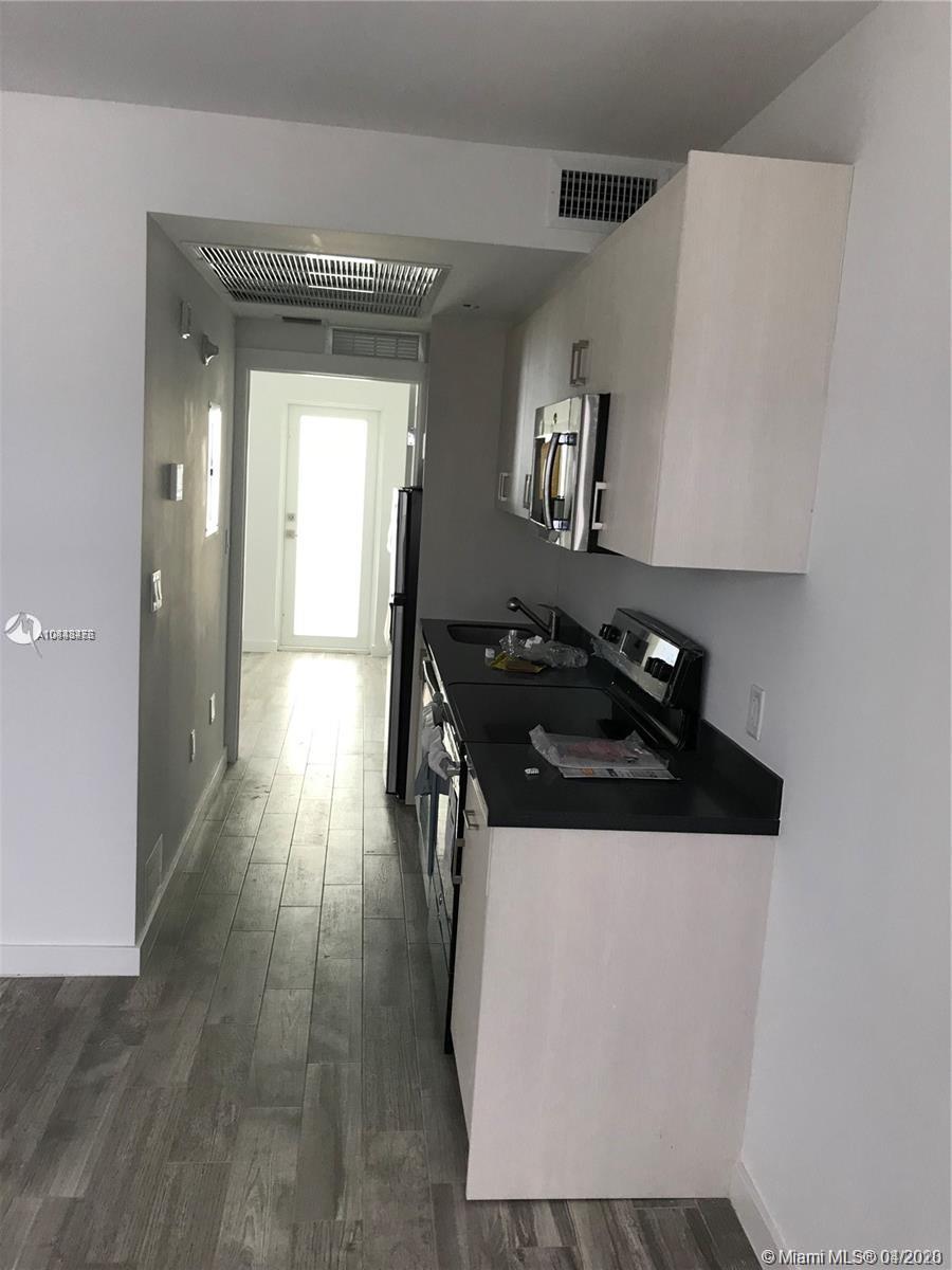 1035 Euclid - Residential Lease