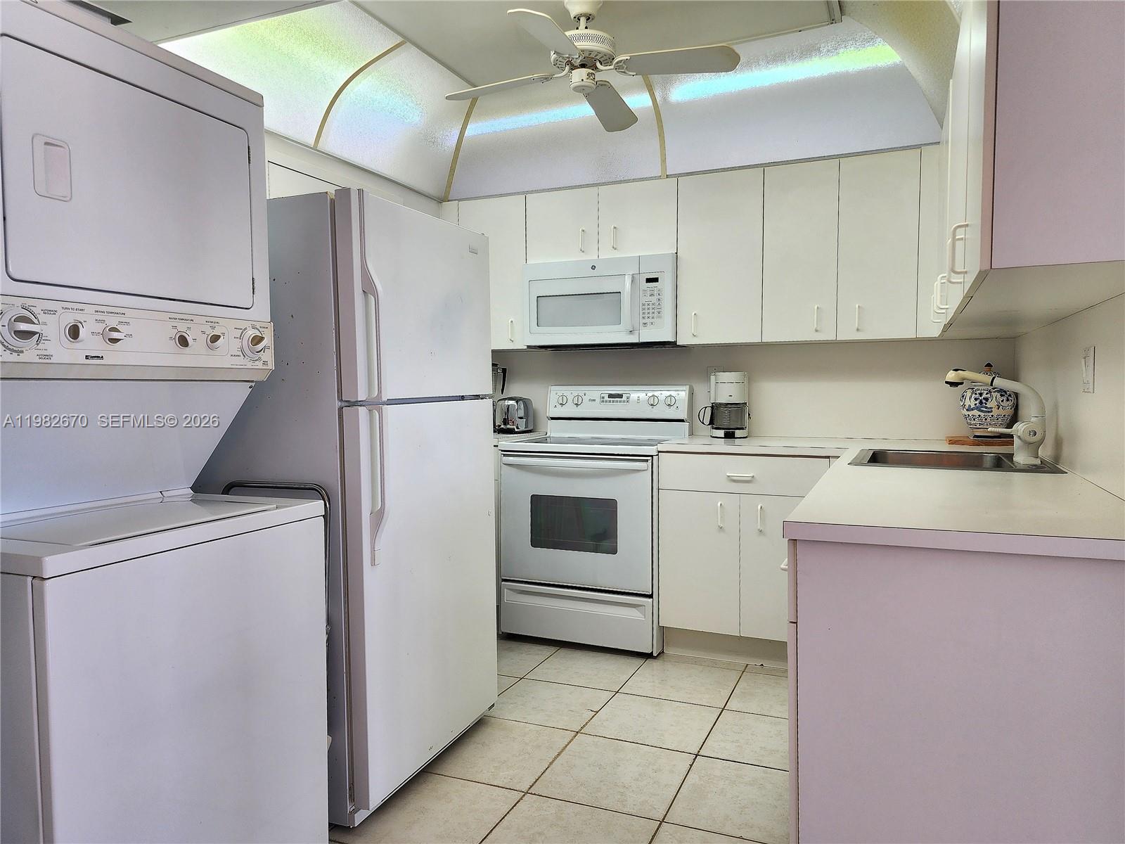 SEA AIR TOWERS CONDO - Residential