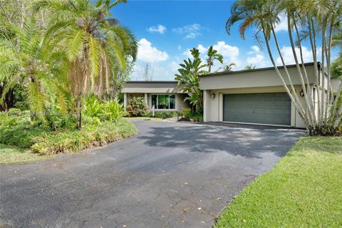610 Lake Dasha Cir Plantation FL 33324