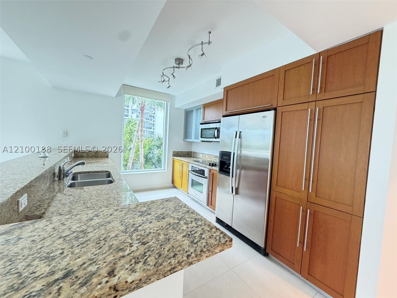 2821 N Ocean Blvd 305S