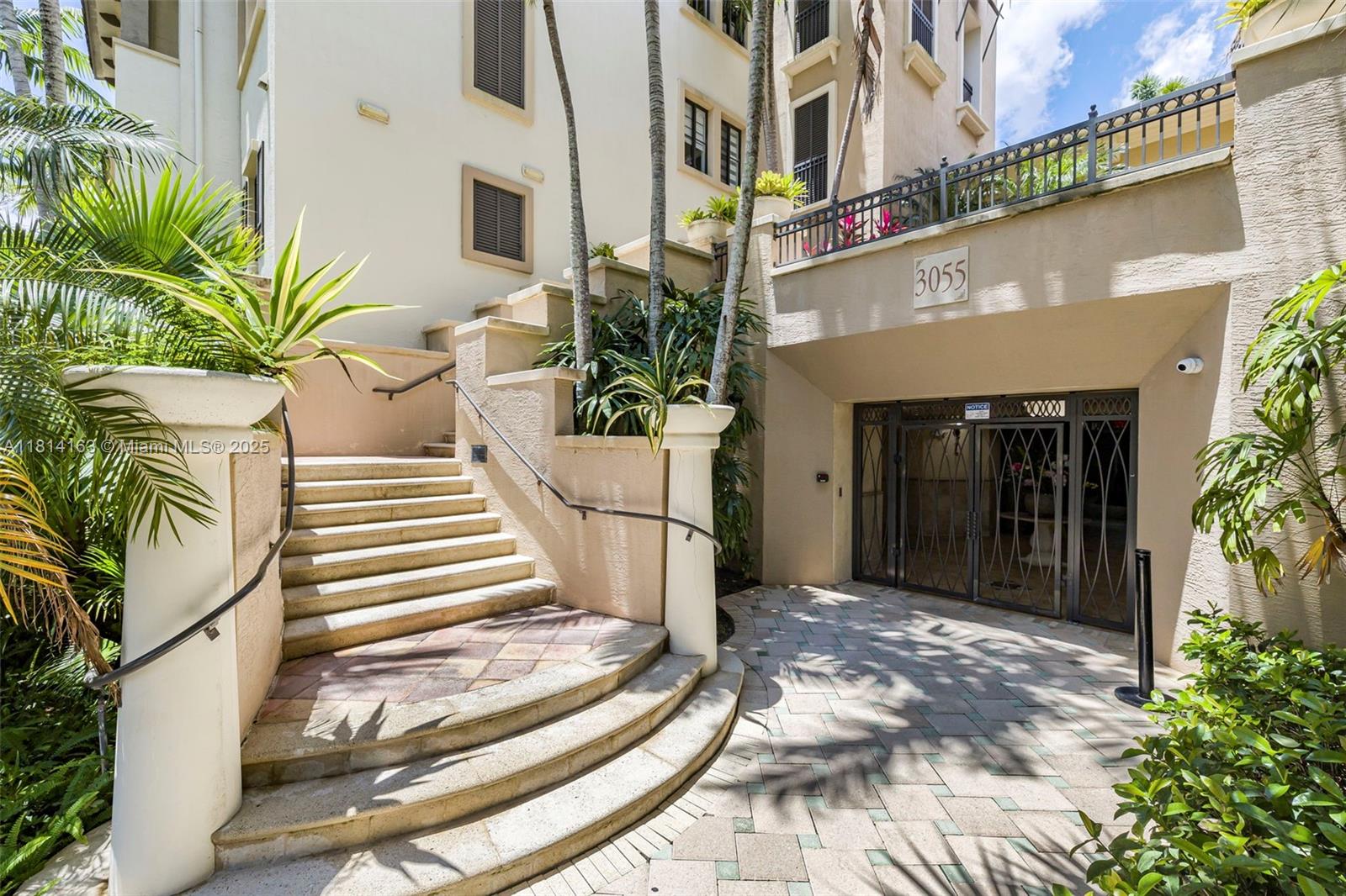 3055 Nw 126th Ave 303, Sunrise, Miami-Dade County, Florida - 3 Bedrooms  
3 Bathrooms - 