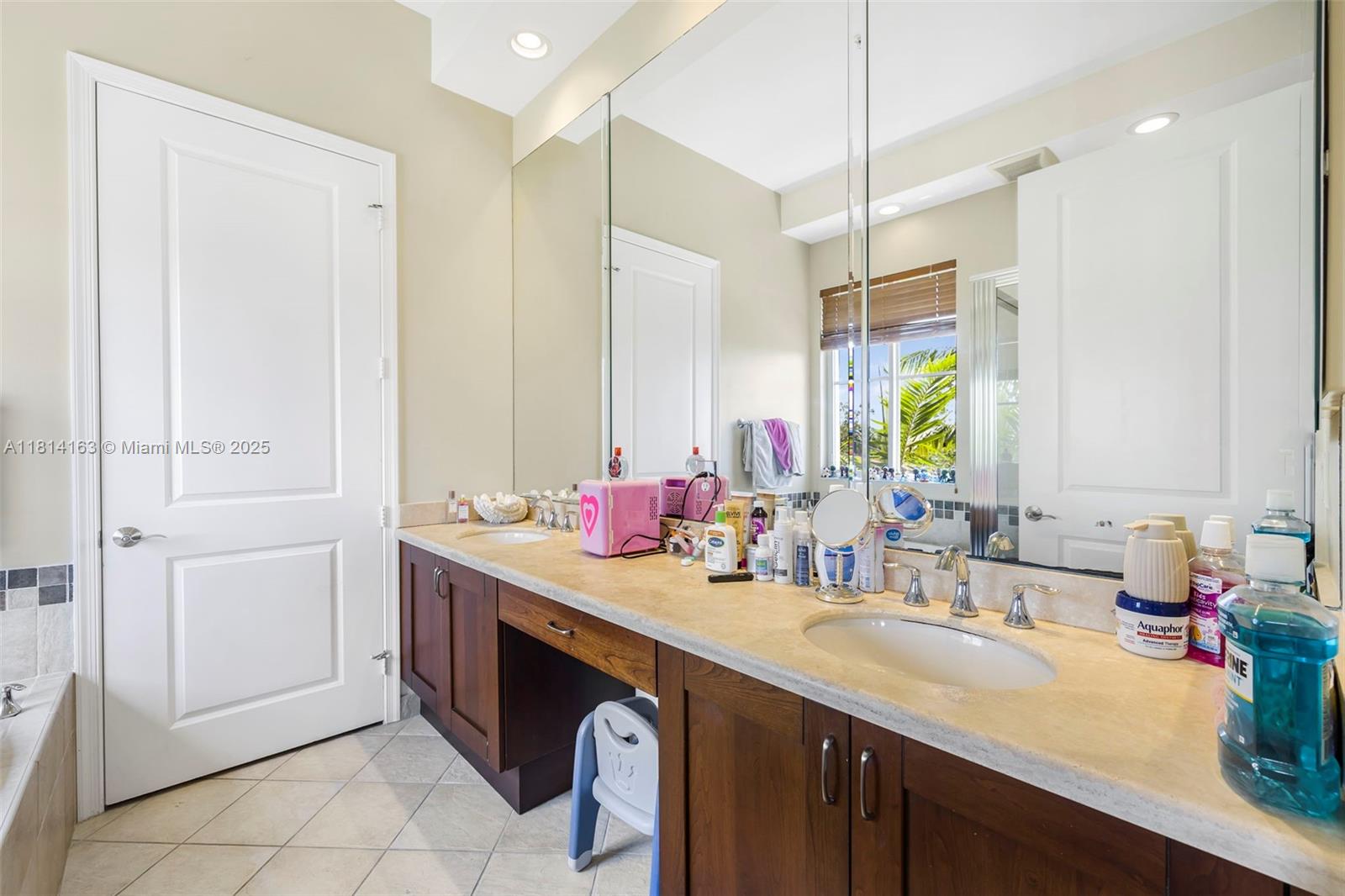 VILLA CASTILLE CONDO - Residential