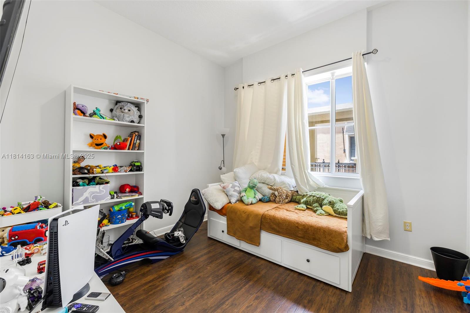 VILLA CASTILLE CONDO - Residential