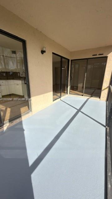 Lakeshore Condo 11 - Residential Lease