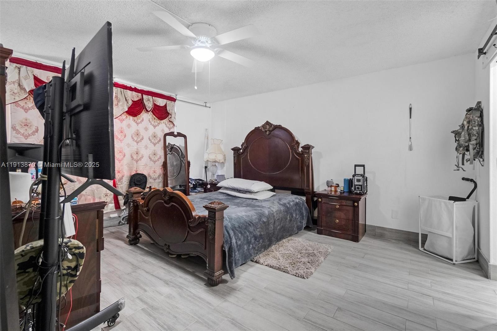 CONDOMINIUM 2 OF ENVIRON - Residential